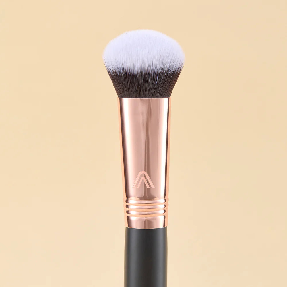 Brocha para corrector BLACK GOLD E06 - Atenea