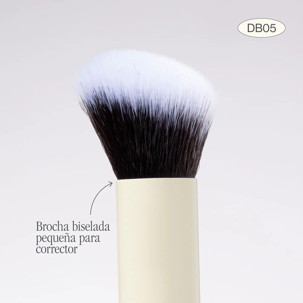Brocha DUO GOTA POLVO/CORRECTOR DB05 - Atenea