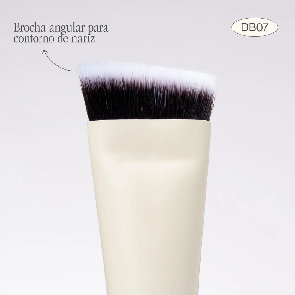 Brocha DUO CORRECTOR/CONTORNO DB07