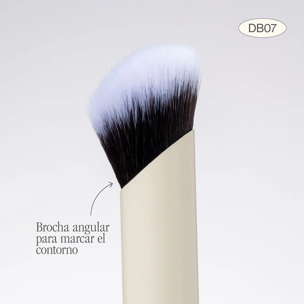 Brocha DUO CORRECTOR/CONTORNO DB07